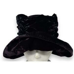 Vintage Black Crushed Velvet Ruched Bucket Hat S Purple Undertone Rayon 90s USA